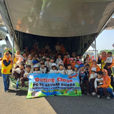 Outing Class PG TK ASUHAN BUNDA Outing Class PG TK ASUHAN BUNDA